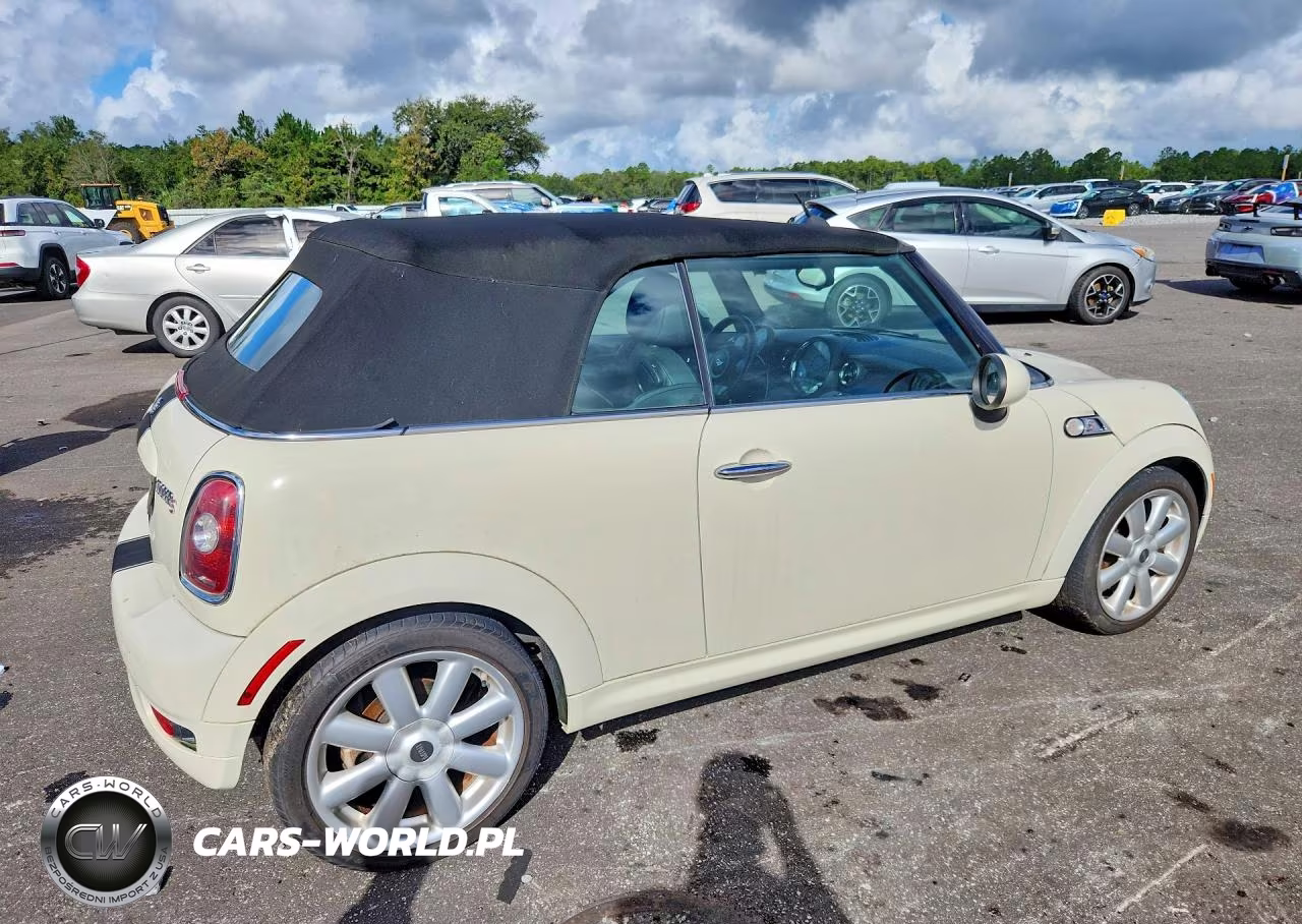 2010 Mini Cooper VIN:WMWMS3C52ATY50651 - 3
