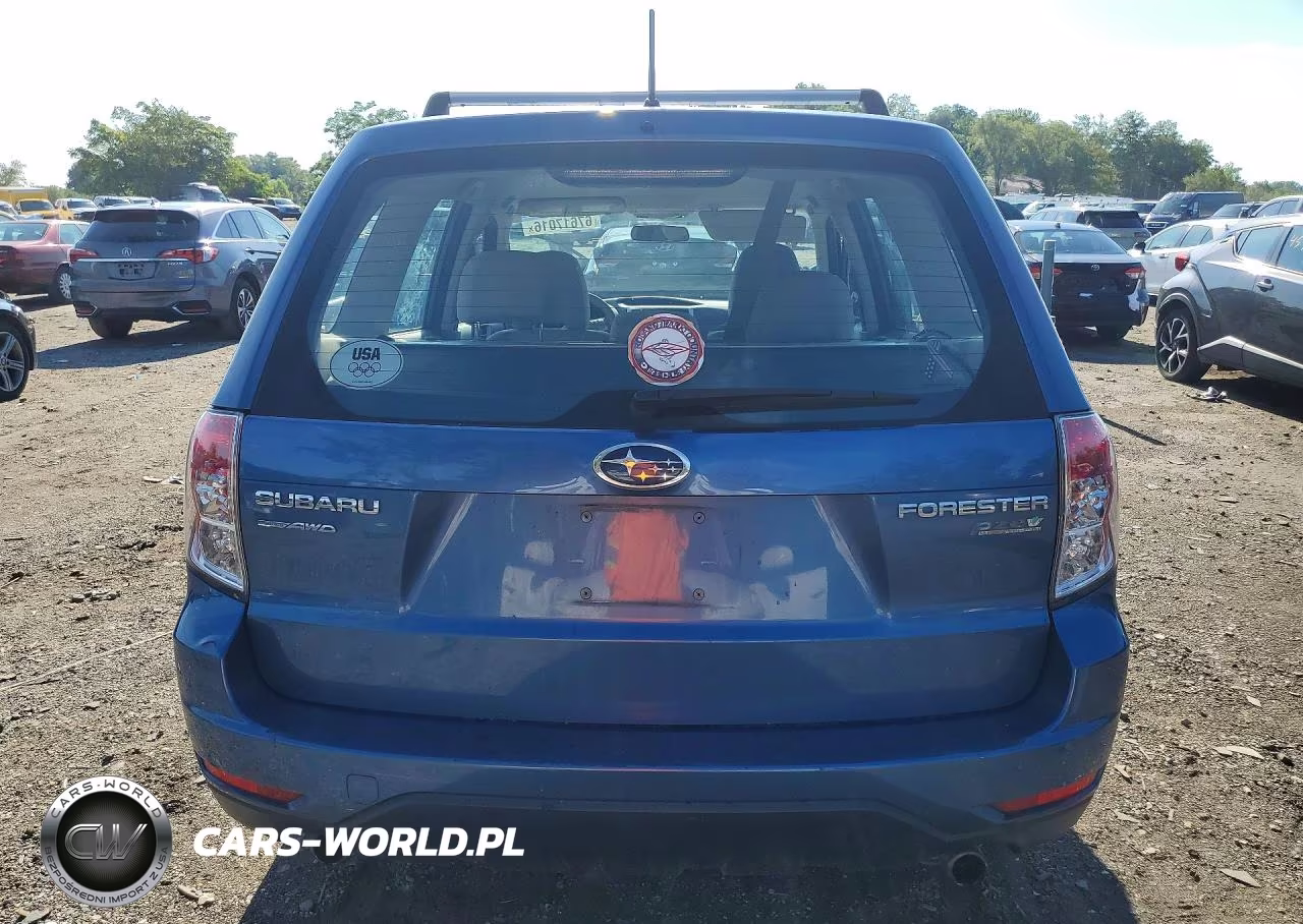 2010 Subaru Forester 2.5X VIN:JF2SH6AC5AG715704 - 6