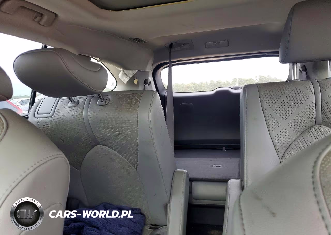 2021 Toyota Highlander Hybrid Platinum VIN:5TDFARAH8MS006079 - 10