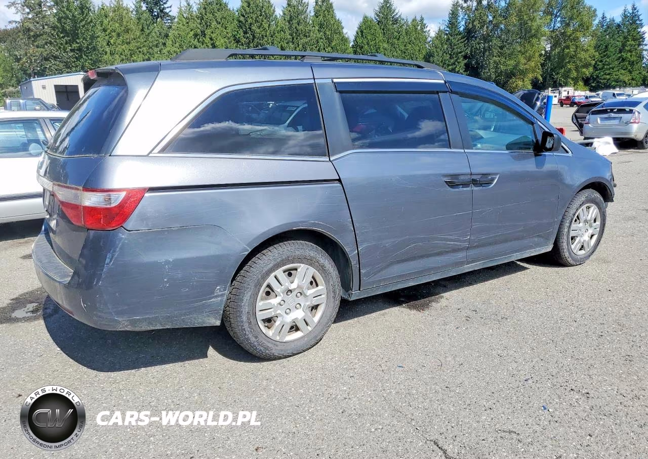 2011 Honda Odyssey Lx VIN:5FNRL5H21BB036818 - 3