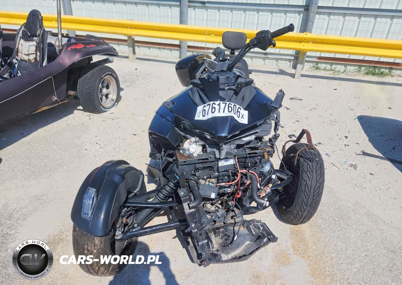 CAN-AM SPYDER ROA VIN:2BXRDDE28MV000487 - 2