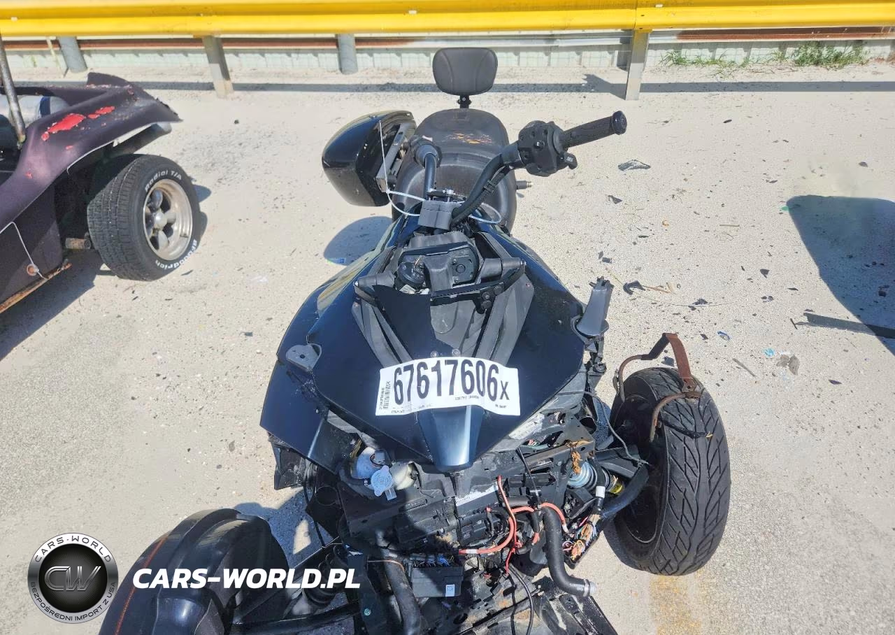 CAN-AM SPYDER ROA VIN:2BXRDDE28MV000487 - 5
