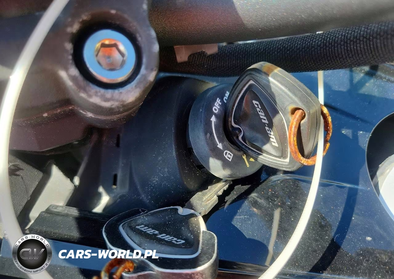 CAN-AM SPYDER ROA VIN:2BXRDDE28MV000487 - 8