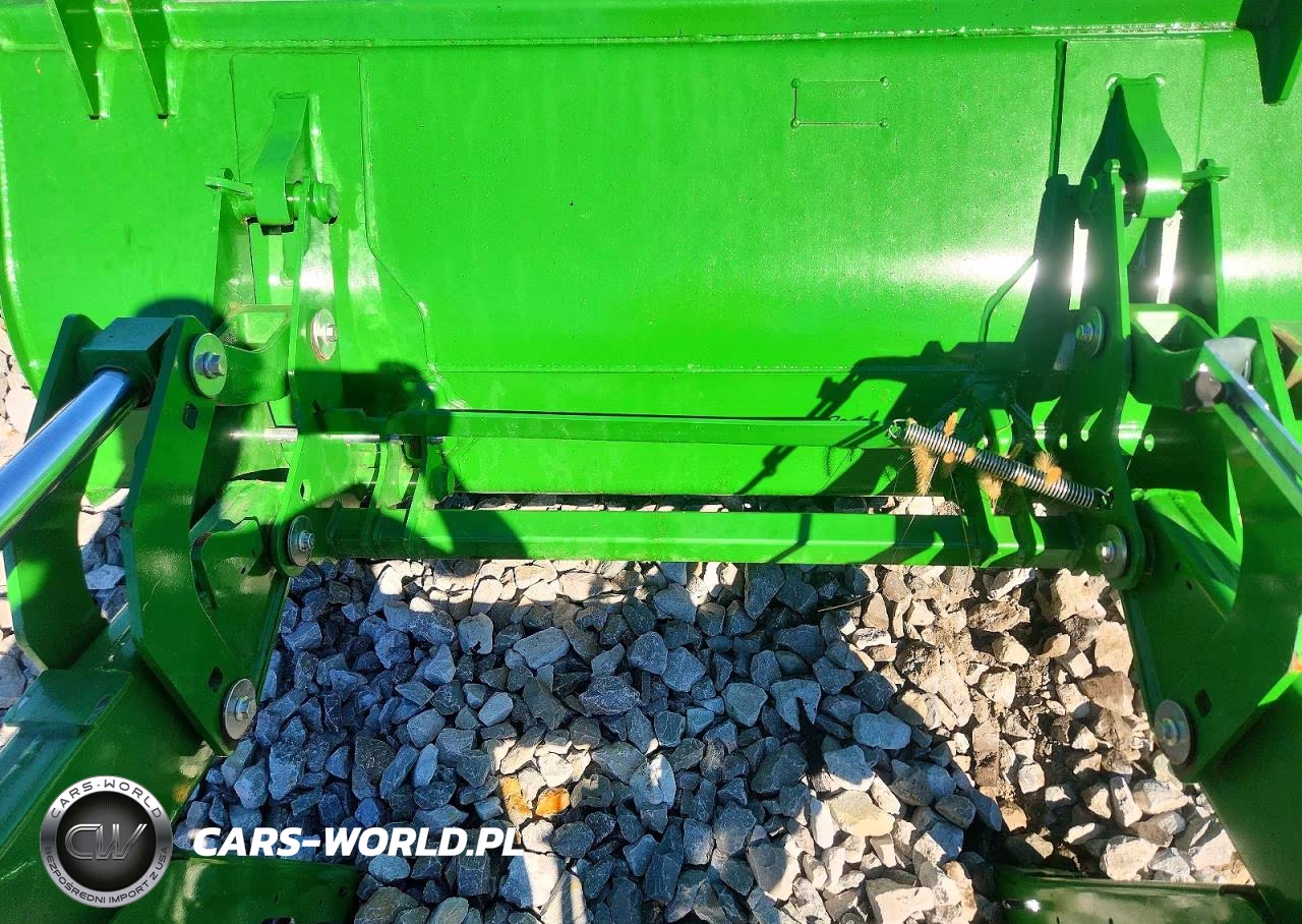 2024 John Deere 520M Loader VIN:1P0520MXHRD112023 - 8