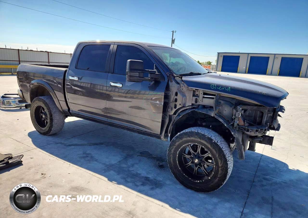 2017 Ram 1500 Laramie VIN:1C6RR7NM0HS881579 - 4