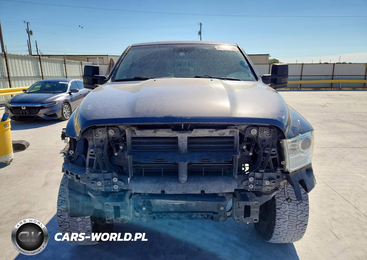 2017 Ram 1500 Laramie VIN:1C6RR7NM0HS881579 - 5
