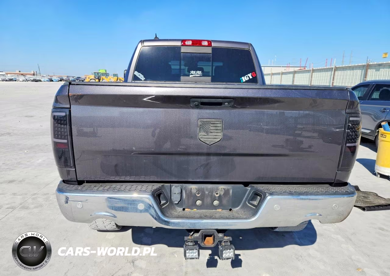 2017 Ram 1500 Laramie VIN:1C6RR7NM0HS881579 - 6