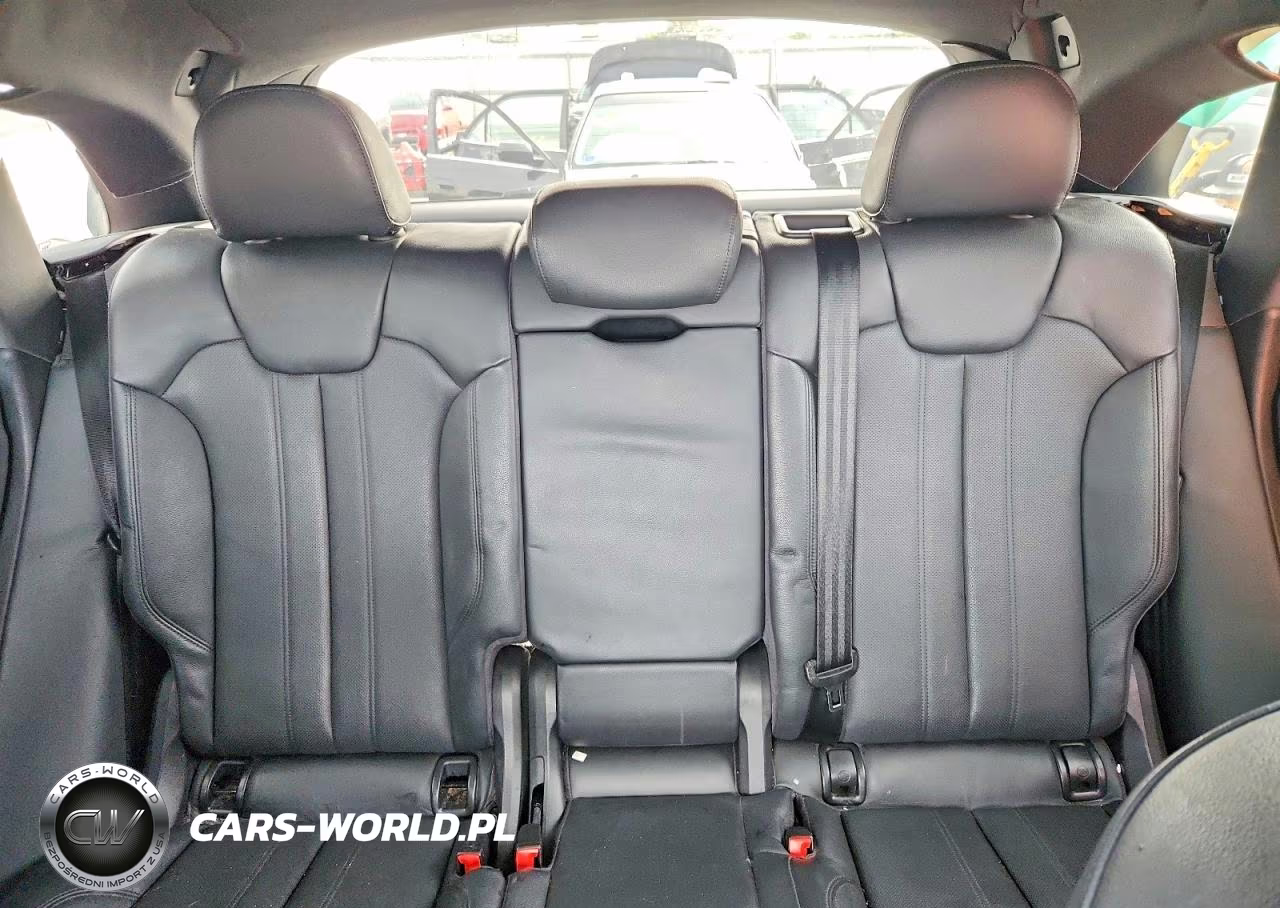 2018 Audi Sq5 Premium Plus VIN:WA1A4AFY8J2070194 - 10
