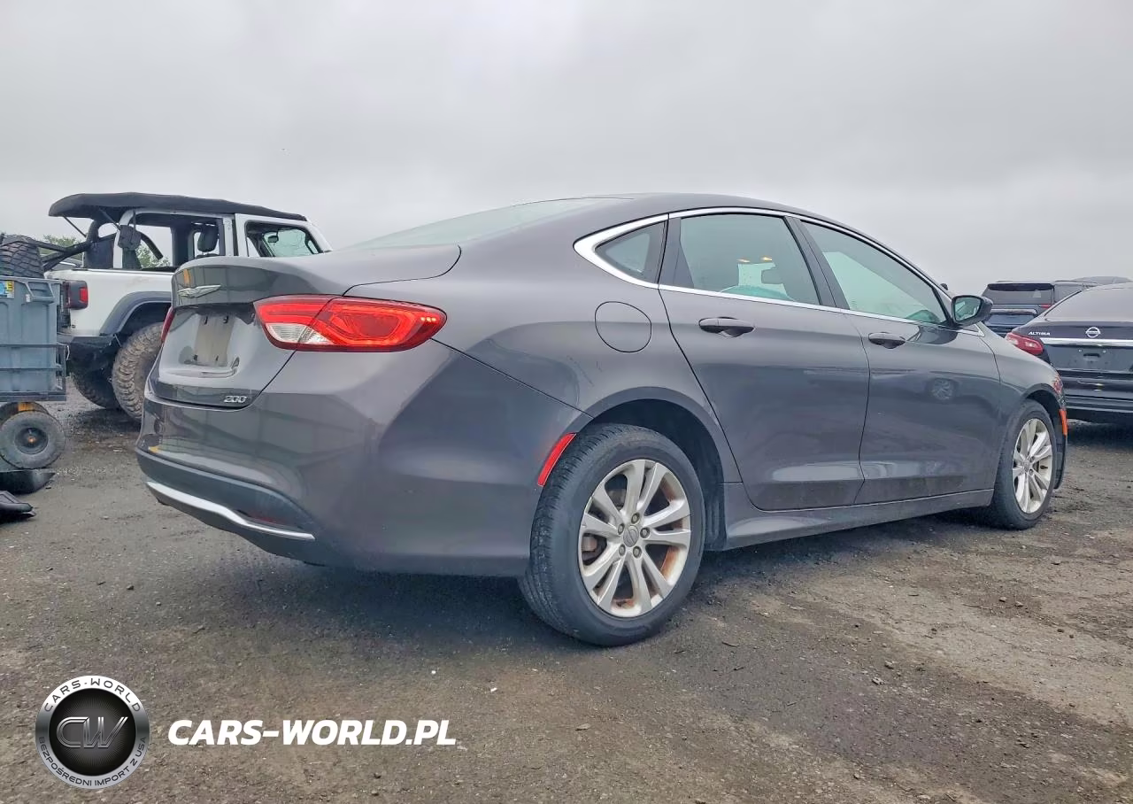 2015 Chrysler 200 Limited VIN:1C3CCCAB4FN574722 - 3