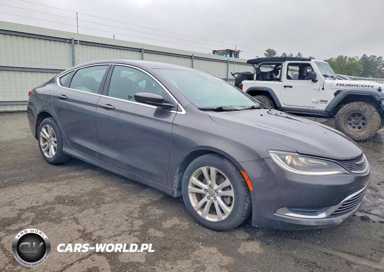 2015 Chrysler 200 Limited VIN:1C3CCCAB4FN574722 - 4