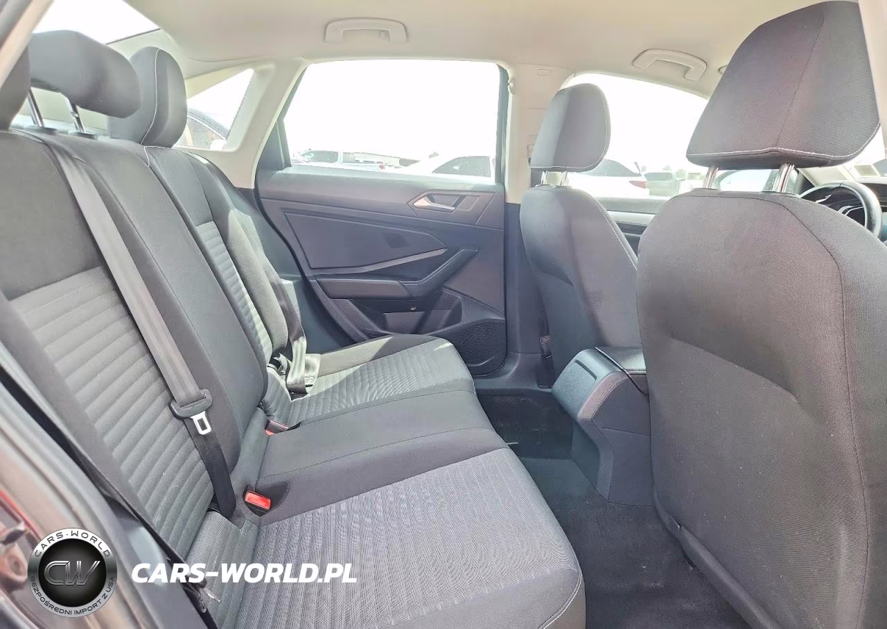 2024 Volkswagen Jetta S VIN:3VW5M7BU3RM057741 - 10