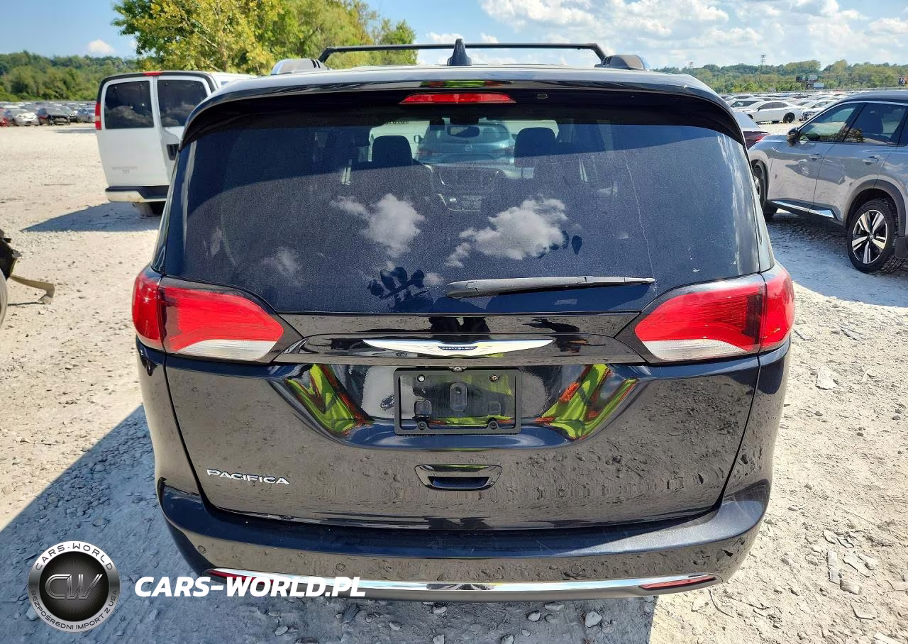 2019 Chrysler Pacifica Touring L VIN:2C4RC1BG9KR704799 - 6