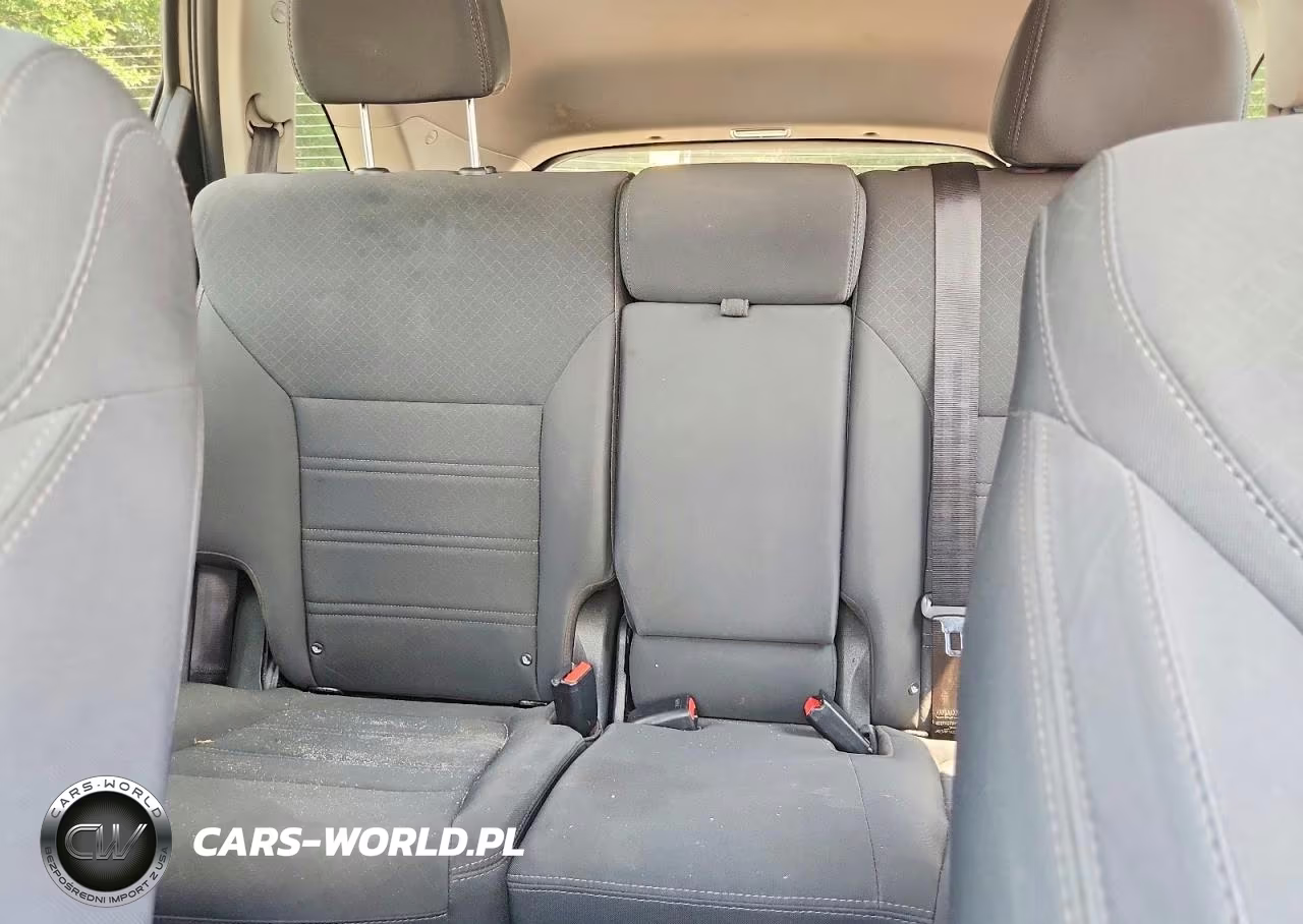 2020 Kia Sorento S VIN:5XYPG4A56LG693862 - 10