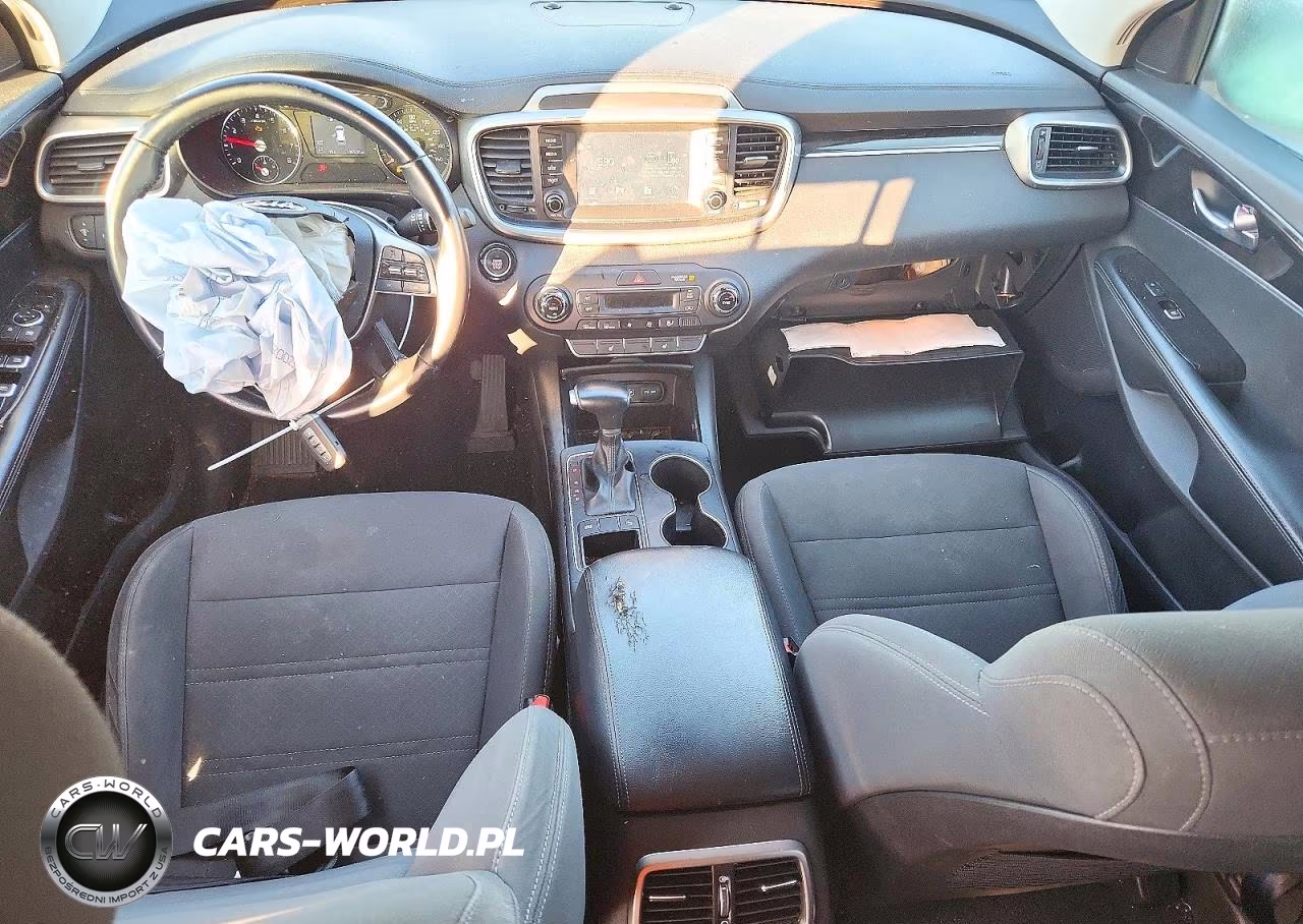 2020 Kia Sorento S VIN:5XYPG4A56LG693862 - 8