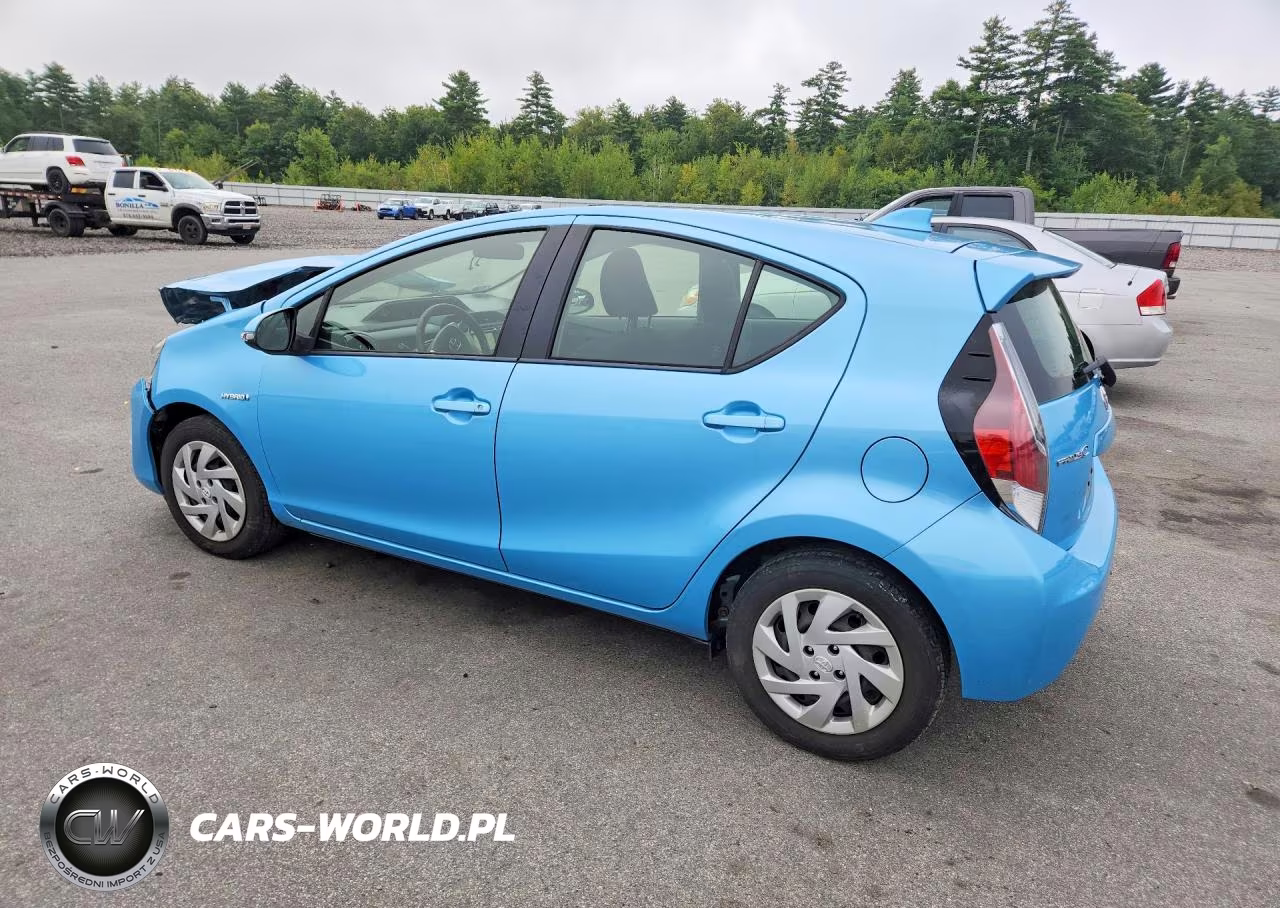 2015 Toyota Prius C Two VIN:JTDKDTB32F1101629 - 2