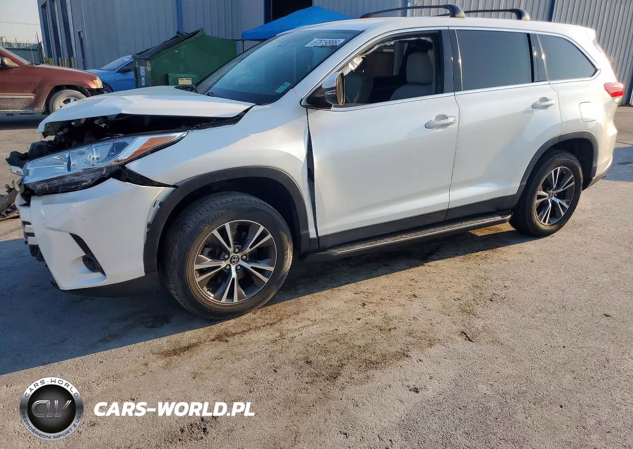 2019 Toyota Highlander Le – zdjęcie 1 z 14