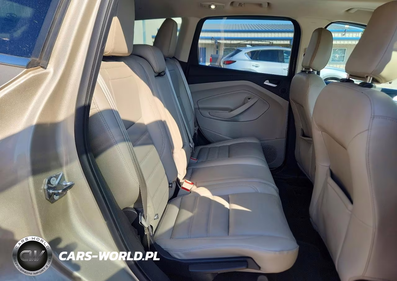 2018 Ford Escape Titanium VIN:1FMCU9J94JUB05441 - 11