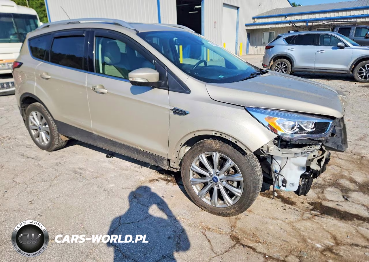 2018 Ford Escape Titanium VIN:1FMCU9J94JUB05441 - 4