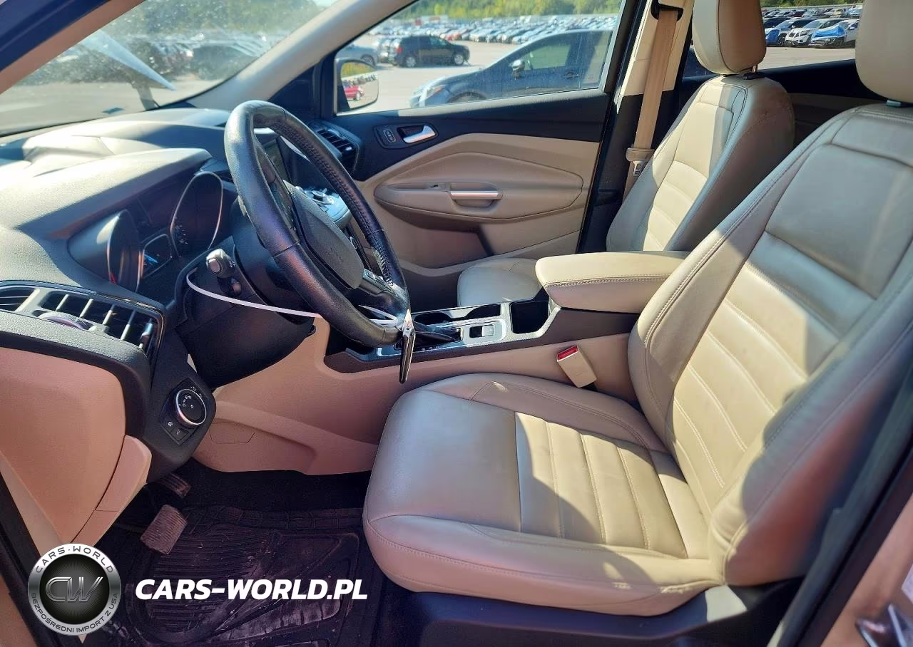 2018 Ford Escape Titanium VIN:1FMCU9J94JUB05441 - 7