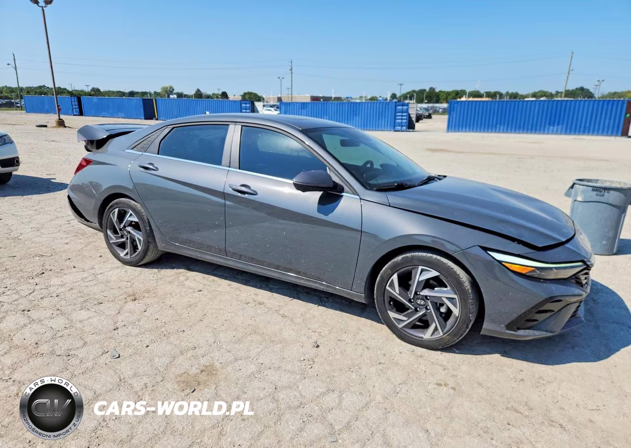 2024 Hyundai Elantra Limited VIN:KMHLP4DG3RU810103 - 4