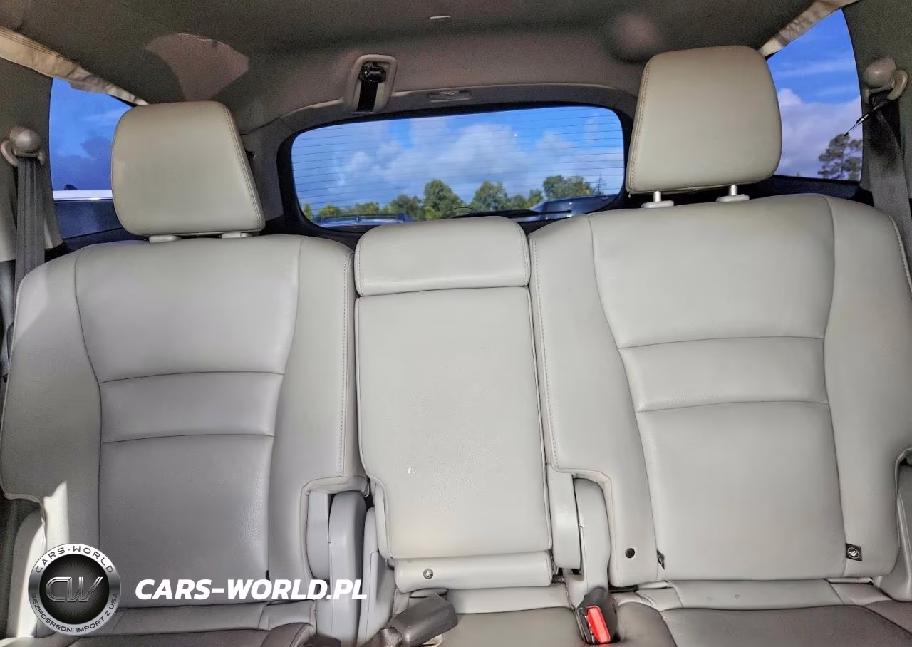 2019 Honda Pilot Touring VIN:5FNYF5H92KB029246 - 10