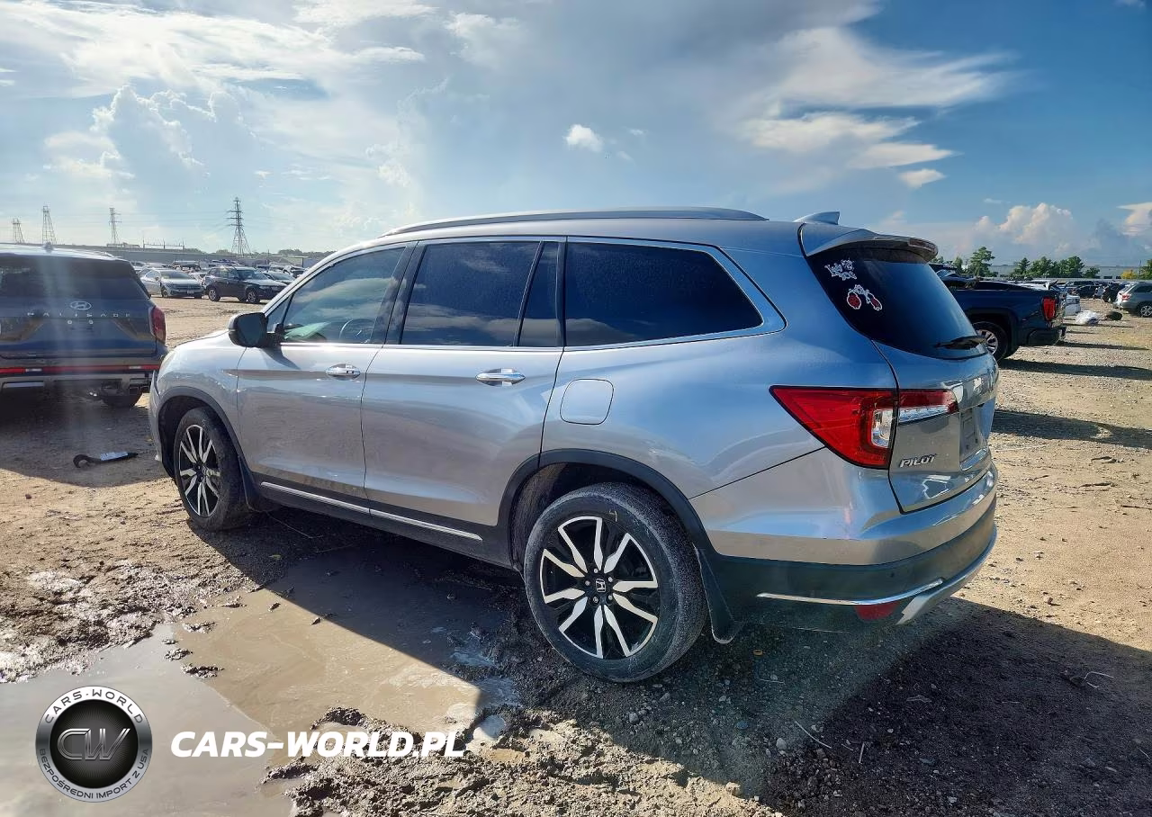2019 Honda Pilot Touring VIN:5FNYF5H92KB029246 - 2