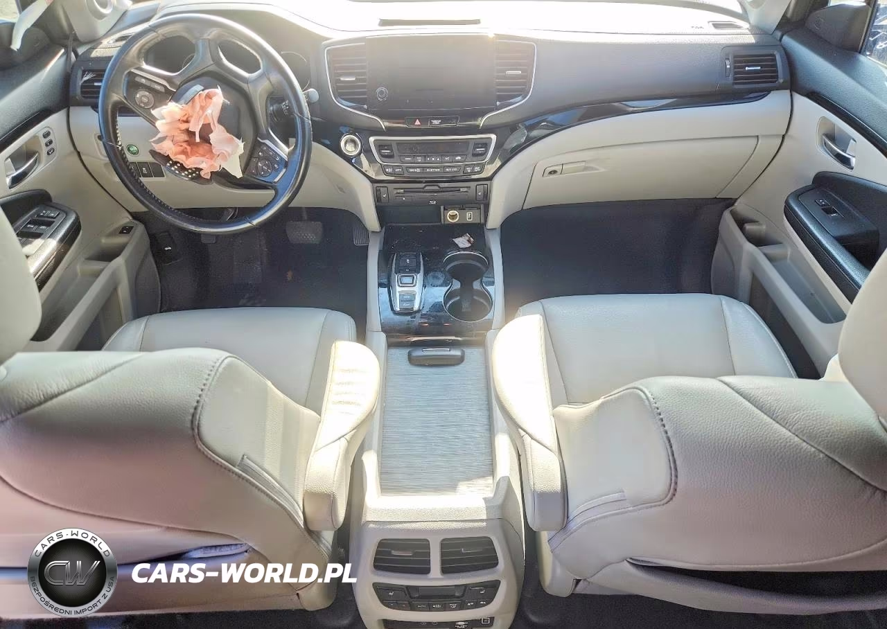 2019 Honda Pilot Touring VIN:5FNYF5H92KB029246 - 8