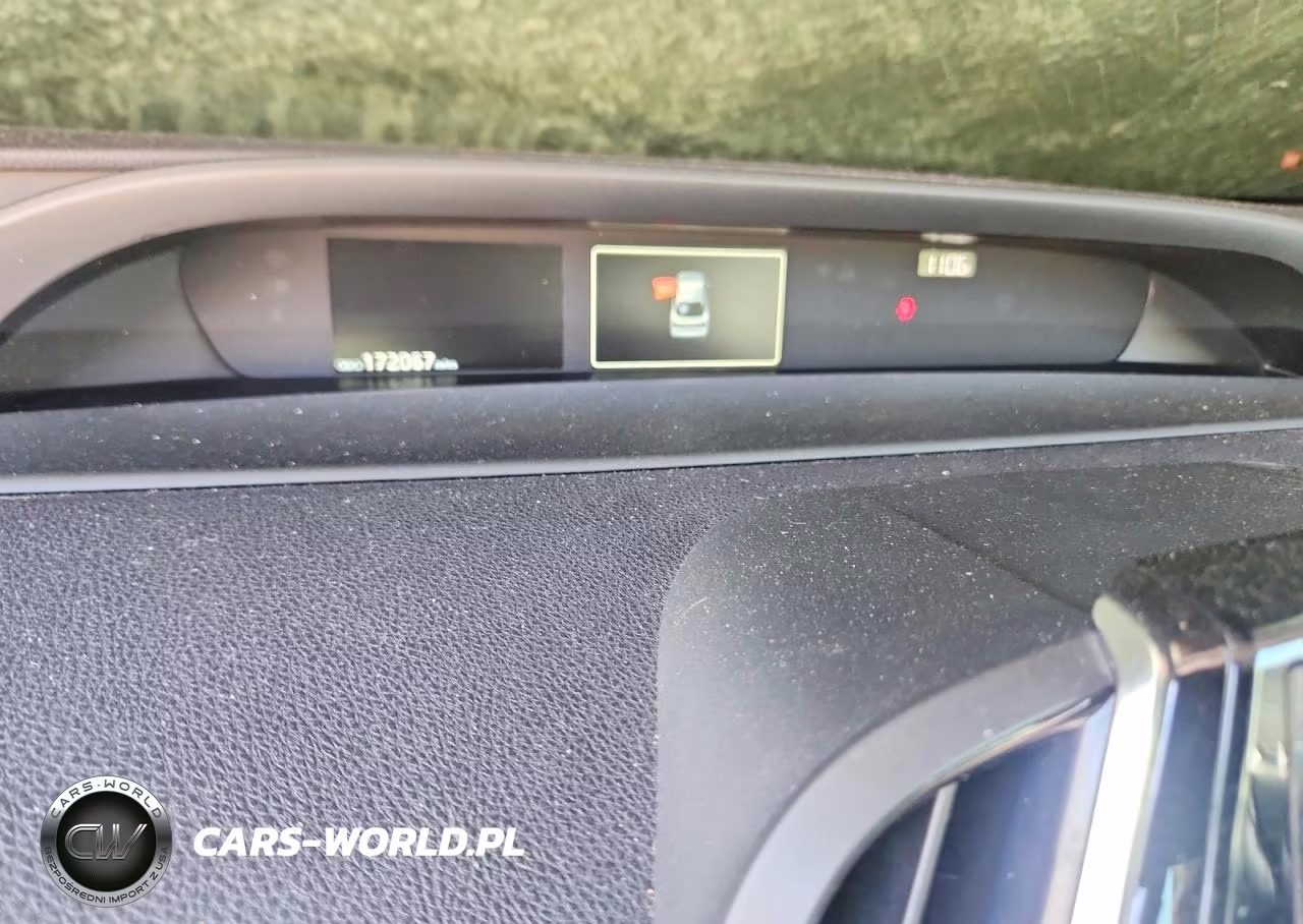 2022 Toyota Prius Limited VIN:JTDKAMFU7N3166884 - 9