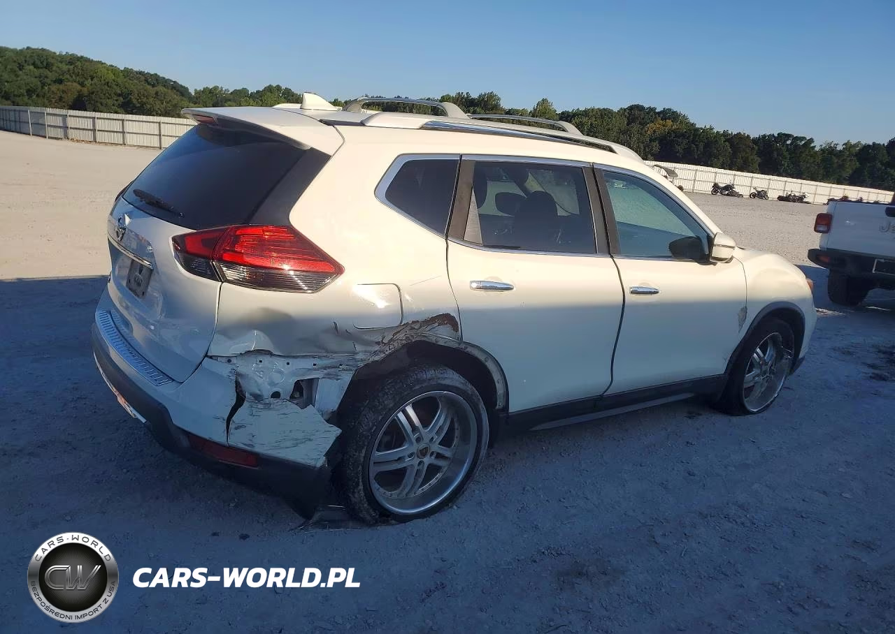 2017 Nissan Rogue S VIN:5N1AT2MT7HC777423 - 3