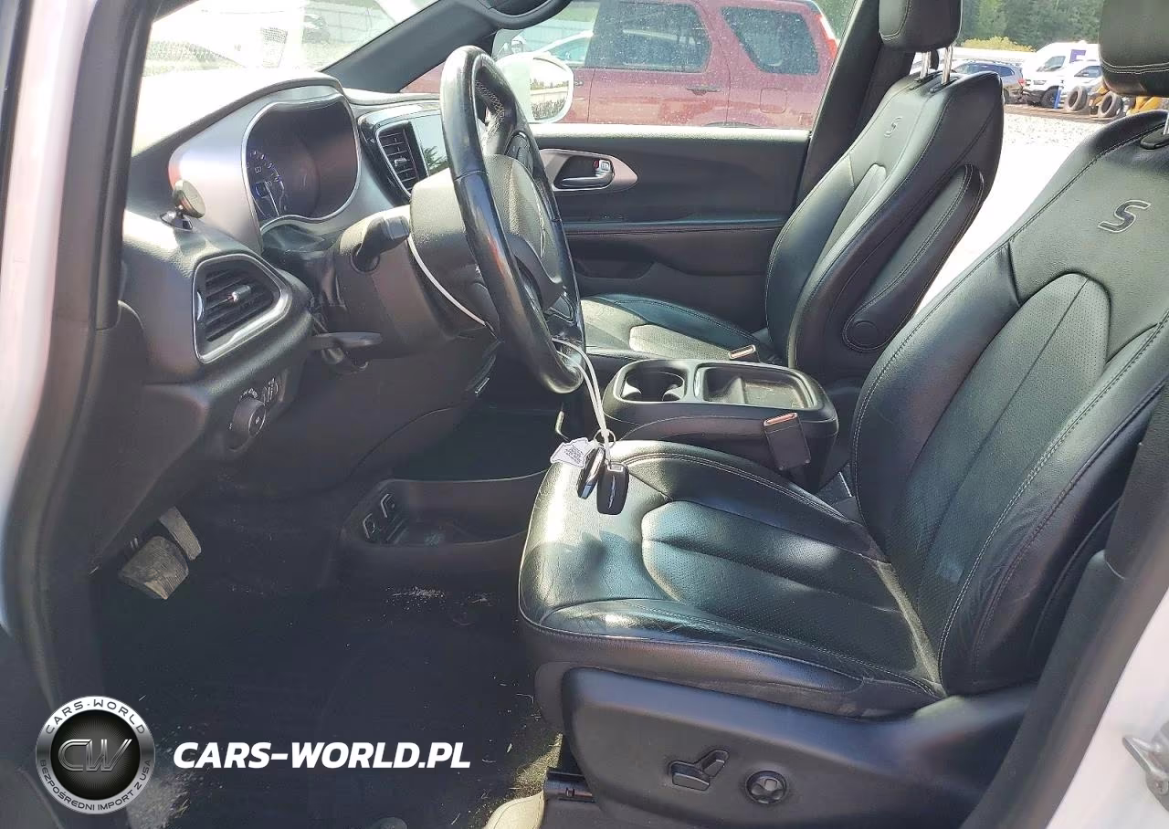 2019 Chrysler Pacifica Touring L VIN:2C4RC1BG6KR560631 - 7