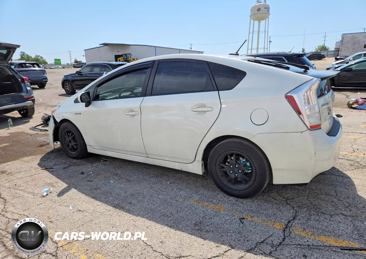2011 Toyota Prius Four VIN:JTDKN3DU0B1443982 - 2