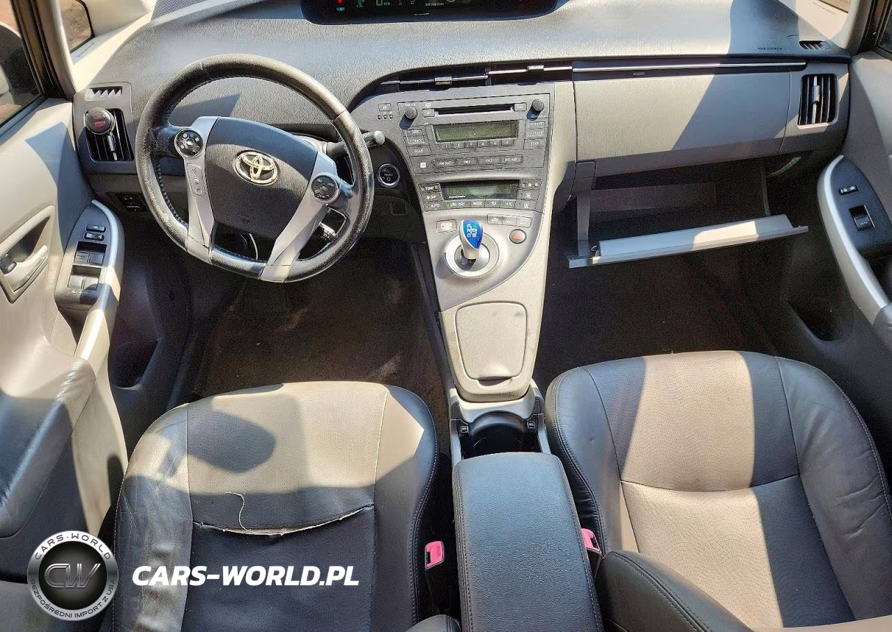 2011 Toyota Prius Four VIN:JTDKN3DU0B1443982 - 8