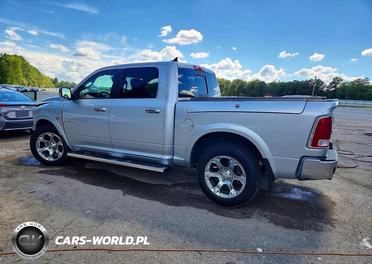 2016 Ram 1500 Laramie VIN:1C6RR7NT7GS176252 - 2
