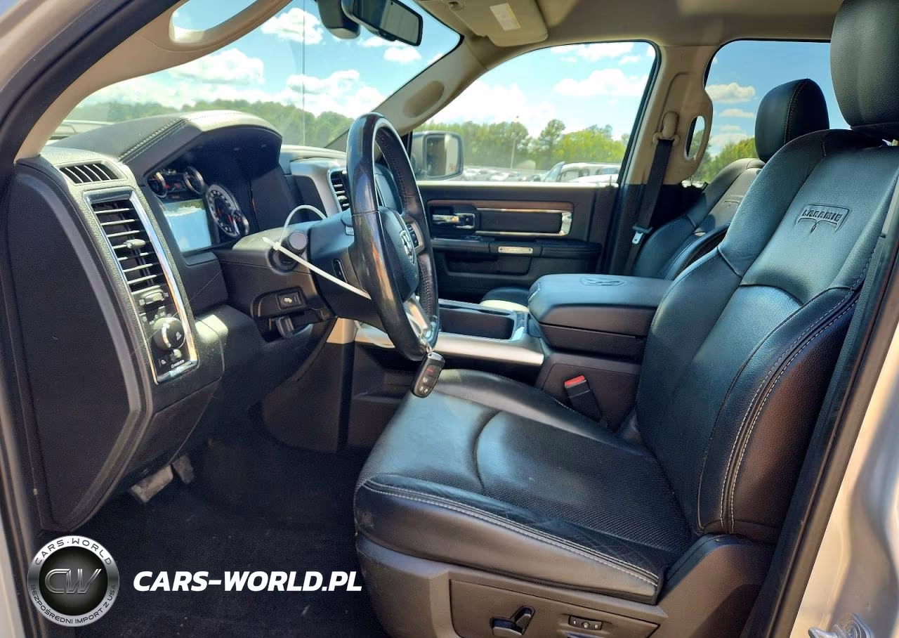 2016 Ram 1500 Laramie VIN:1C6RR7NT7GS176252 - 7