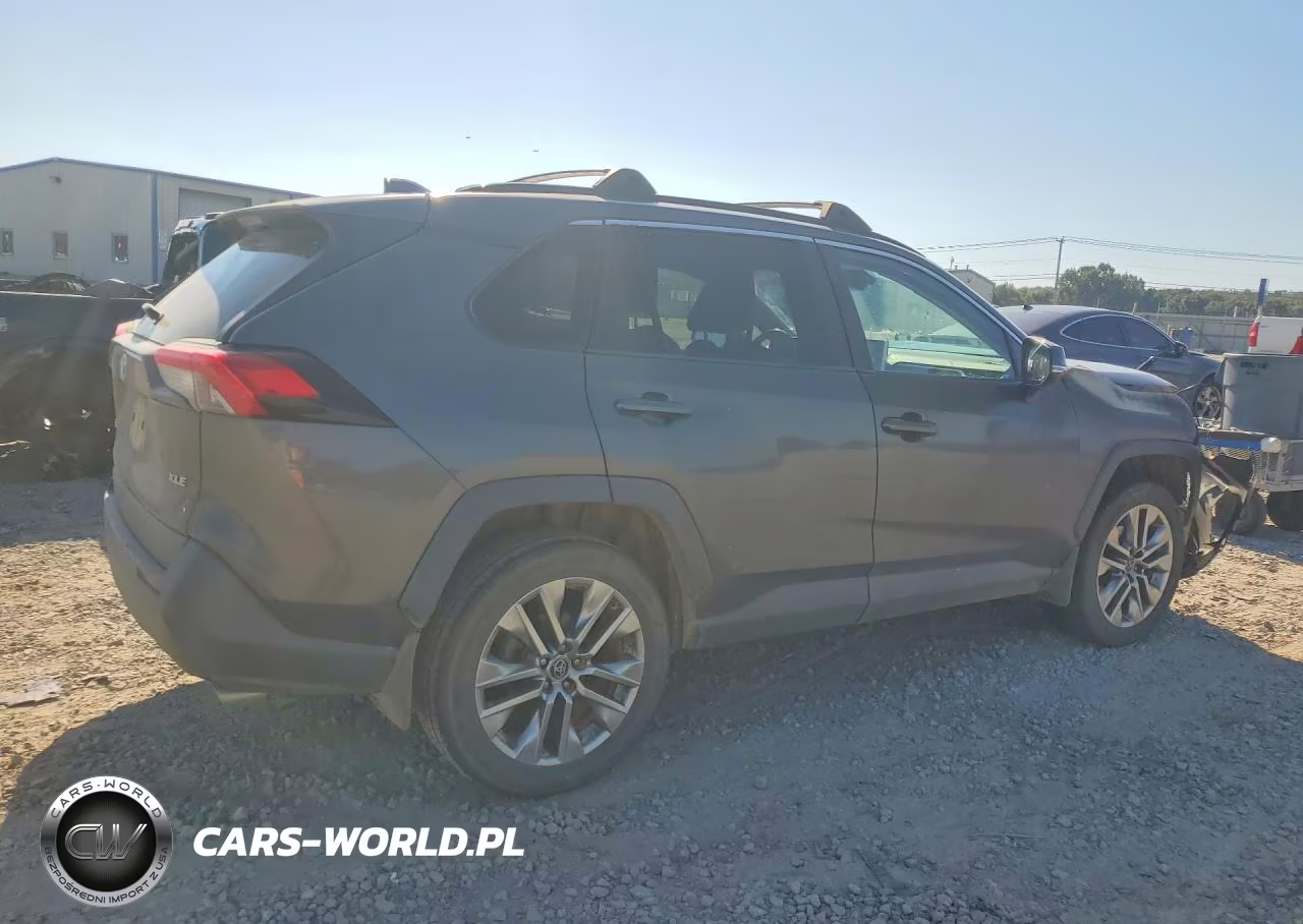 2019 Toyota Rav4 Xle Premium VIN:2T3C1RFV6KW011956 - 3