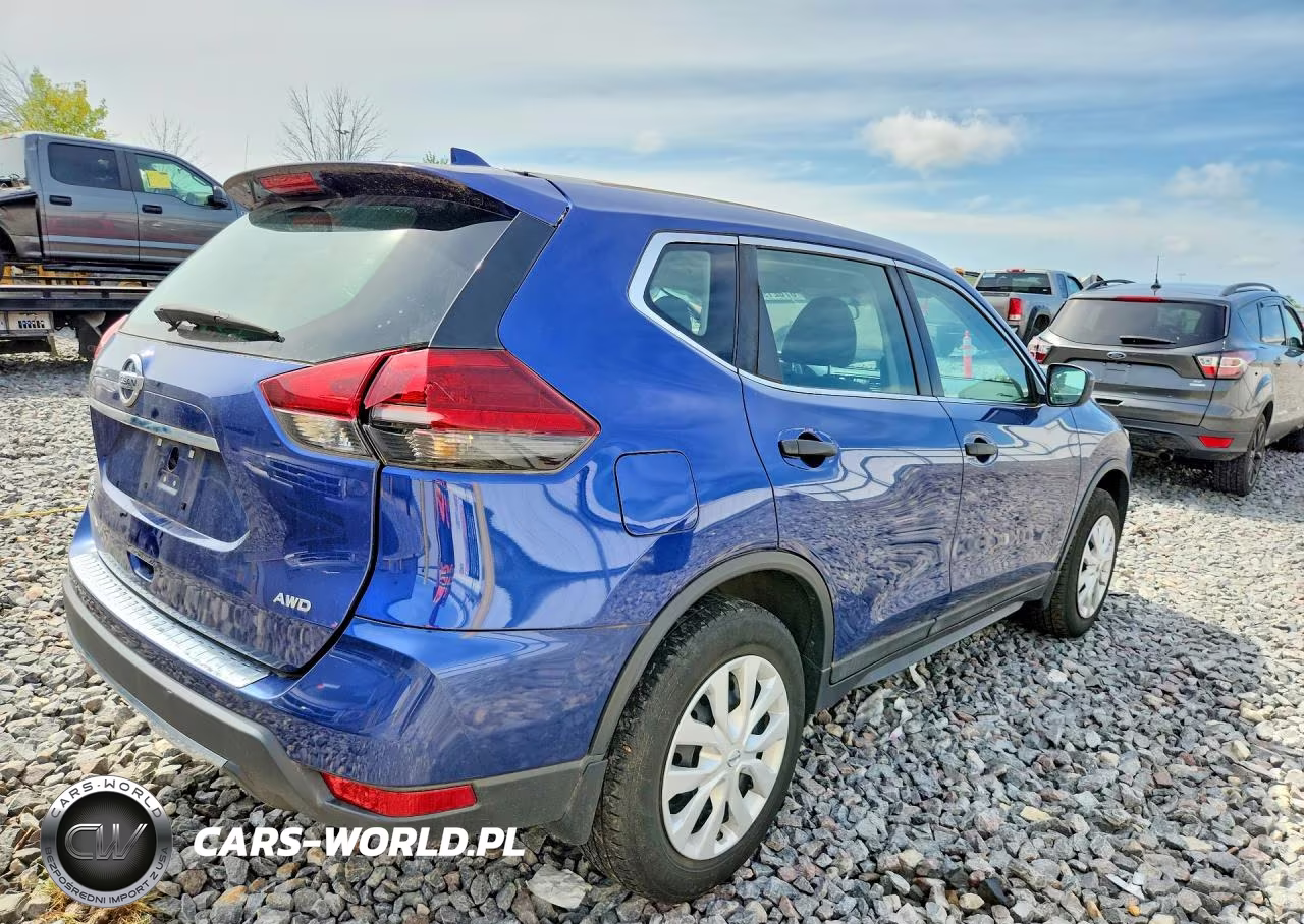 2018 Nissan Rogue S VIN:5N1AT2MV7JC718797 - 3