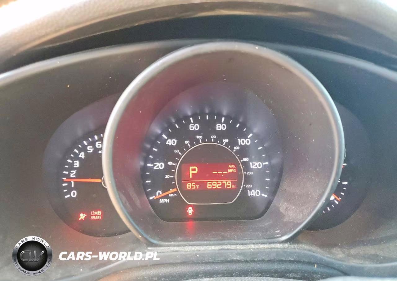 2018 Kia Soul + VIN:KNDJP3A59J7564024 - 9