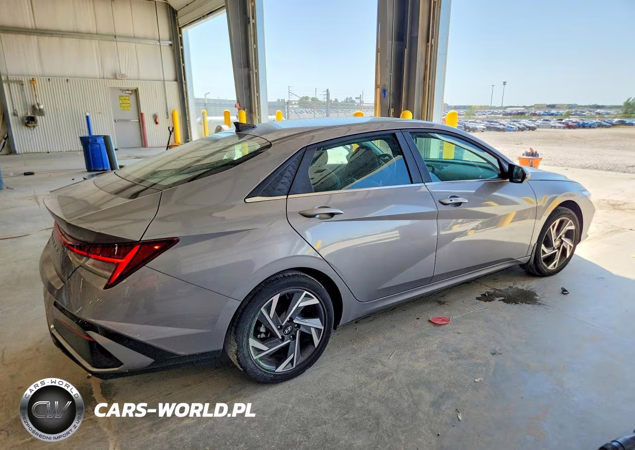 2025 Hyundai Elantra Sel VIN:KMHLS4DG2SU931077 - 3