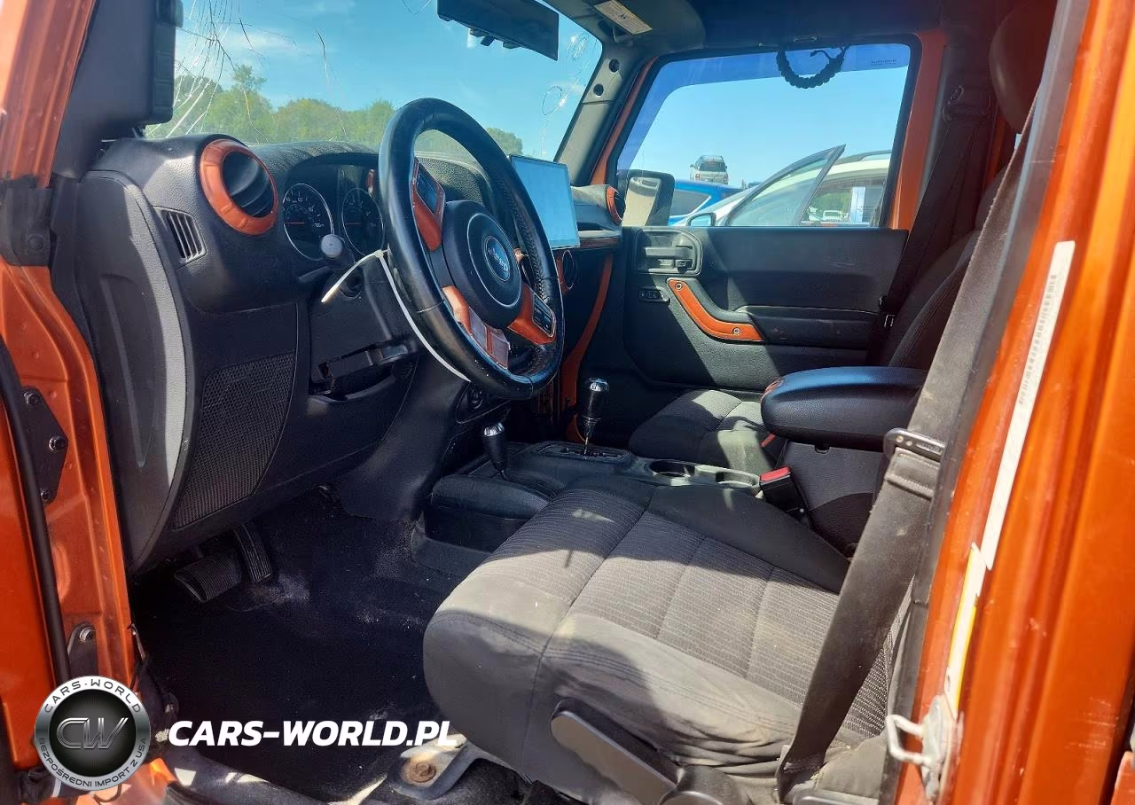 2011 Jeep Wrangler Unlimited Sport VIN:1J4BA3H11BL590046 - 7