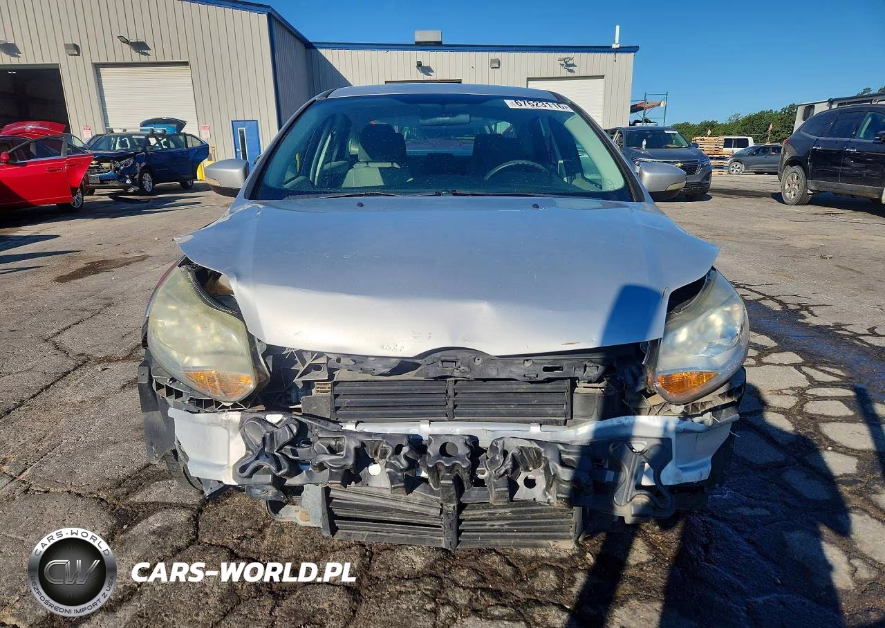 2013 Ford Focus Se VIN:1FADP3F26DL337418 - 5