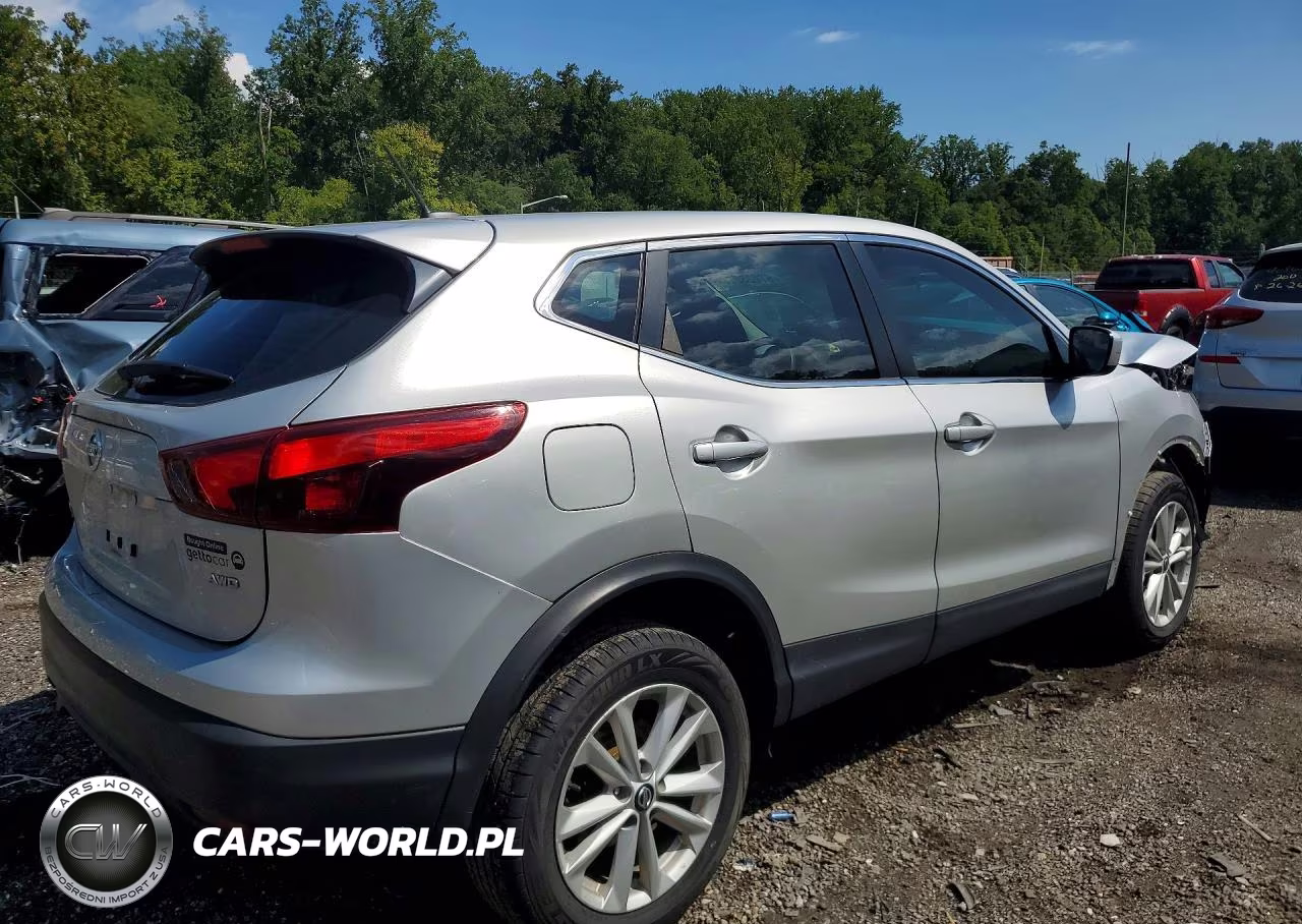 2019 Nissan Rogue Sport S VIN:JN1BJ1CR8KW344748 - 3