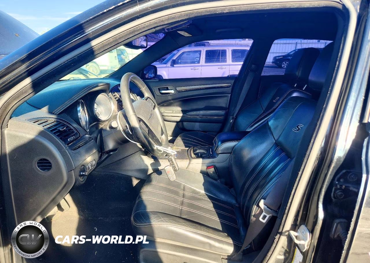 2014 Chrysler 300 S VIN:2C3CCAGG4EH365818 - 7