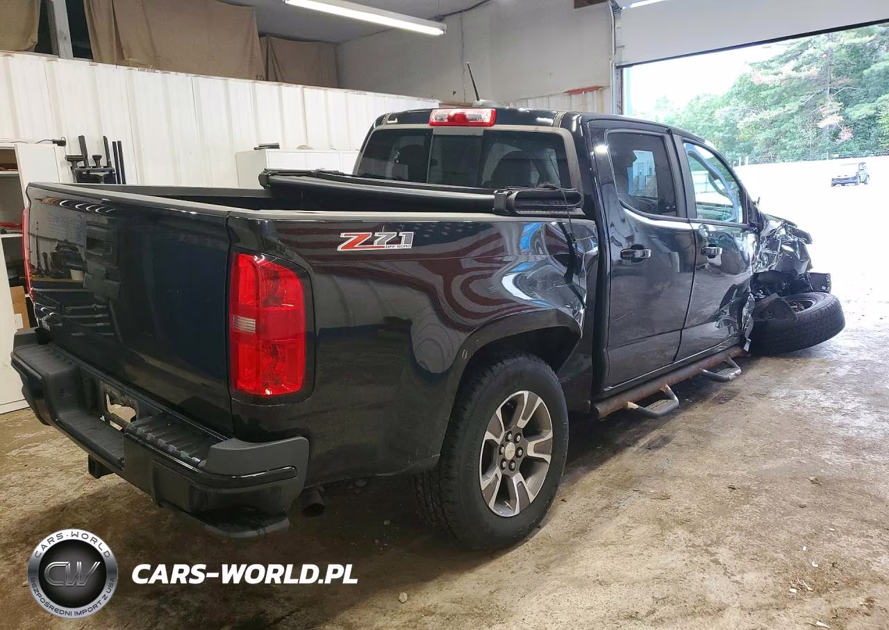 2017 Chevrolet Colorado Z71 VIN:1GCGTDEN8H1140952 - 3