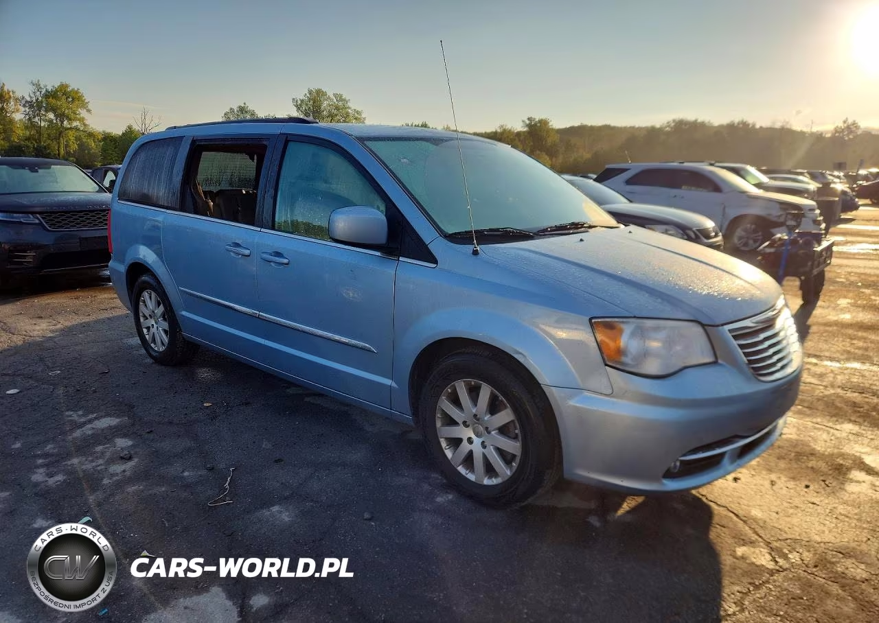 2013 Chrysler Town & Country Touring VIN:2C4RC1BG6DR564889 - 4