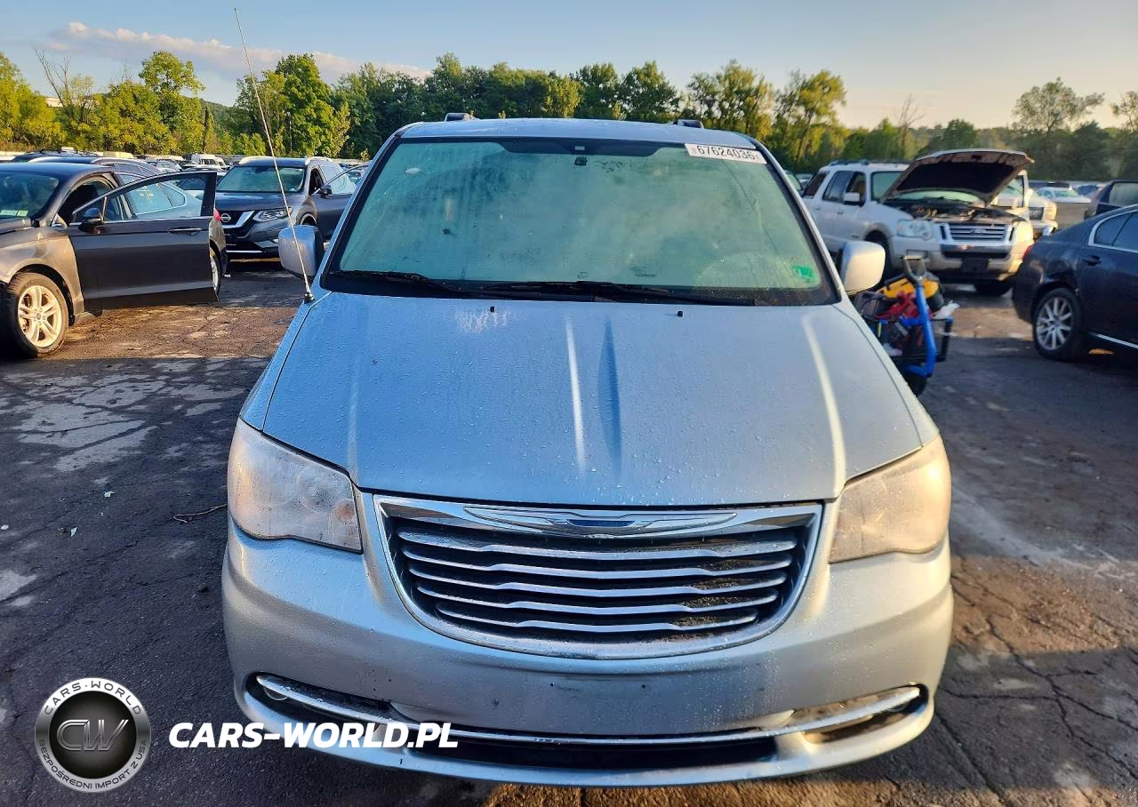 2013 Chrysler Town & Country Touring VIN:2C4RC1BG6DR564889 - 5