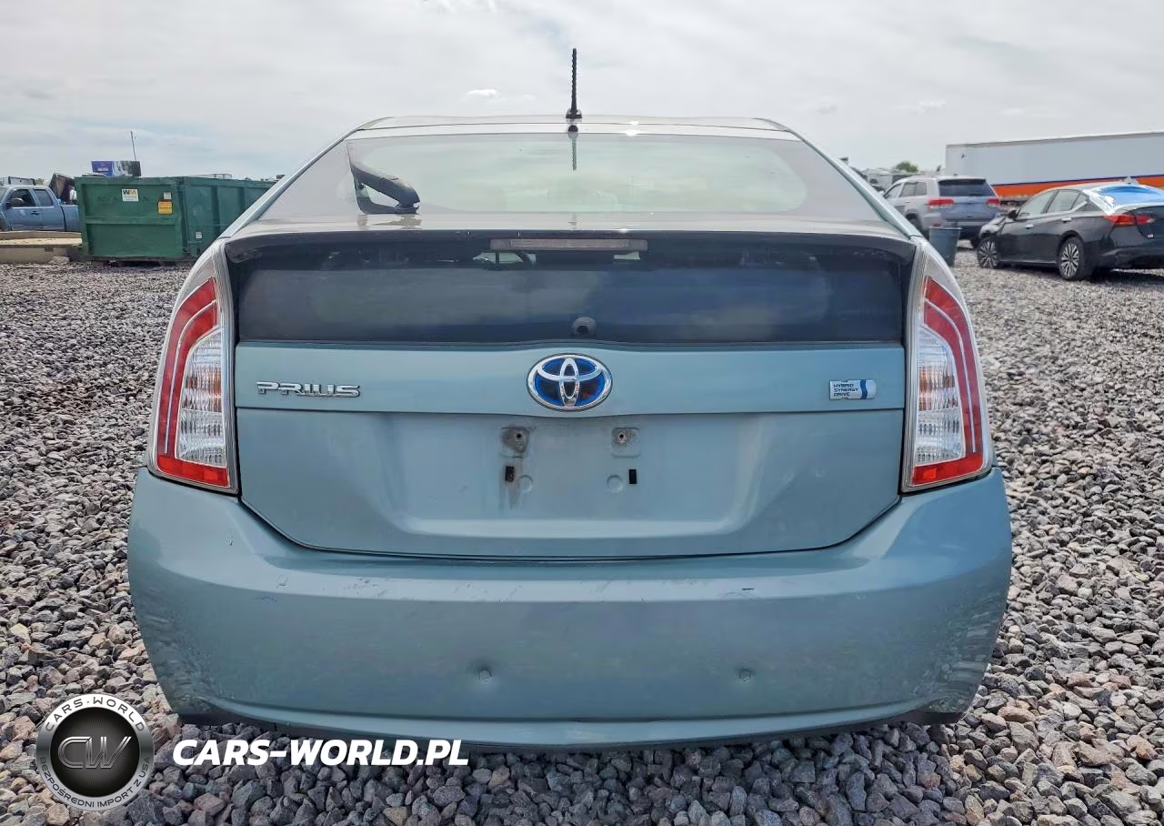2013 Toyota Prius Two VIN:JTDKN3DU5D5637936 - 6