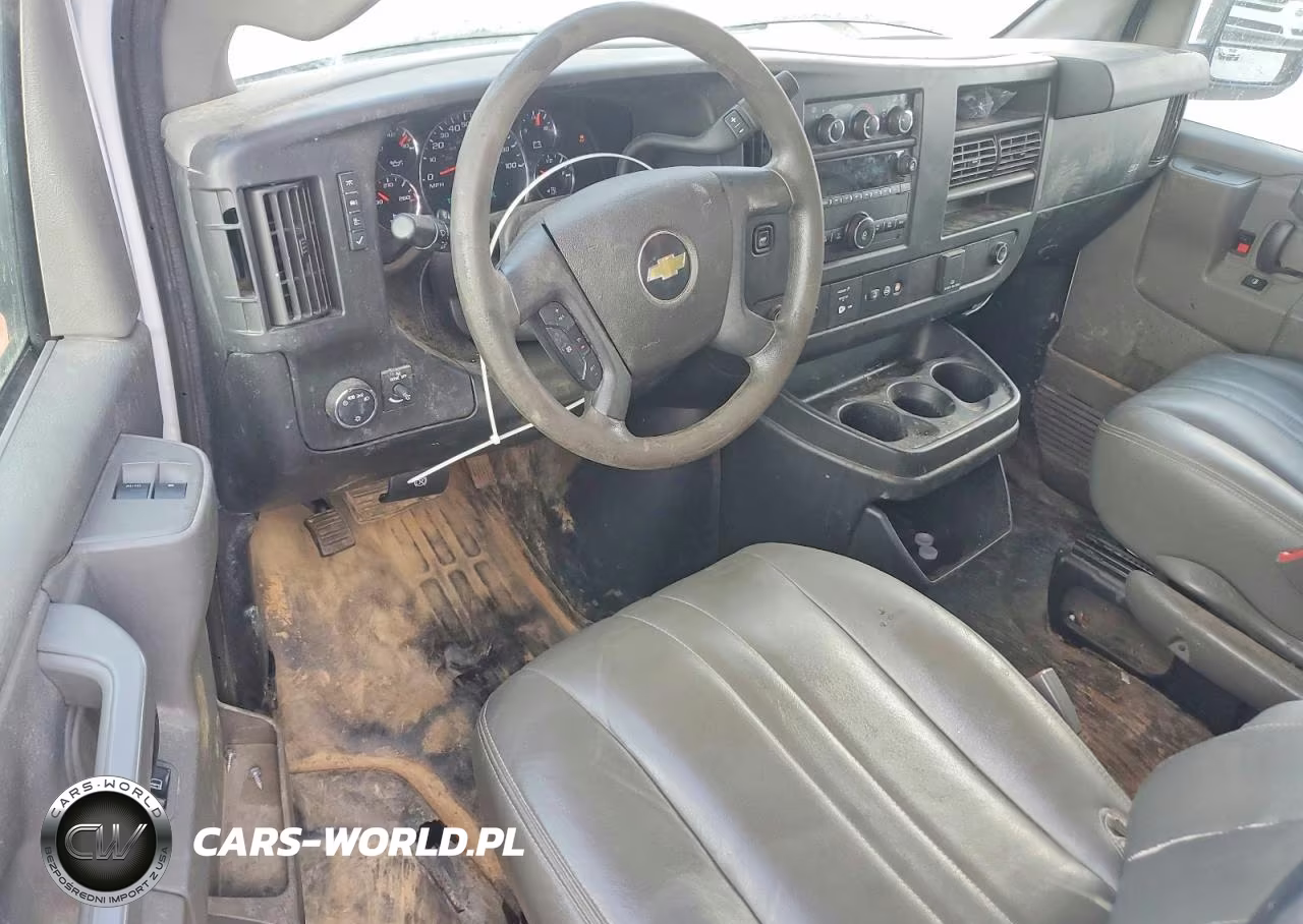 2020 Chevrolet Express G2500 Cargo VIN:1GCWGAFP6L1276844 - 8