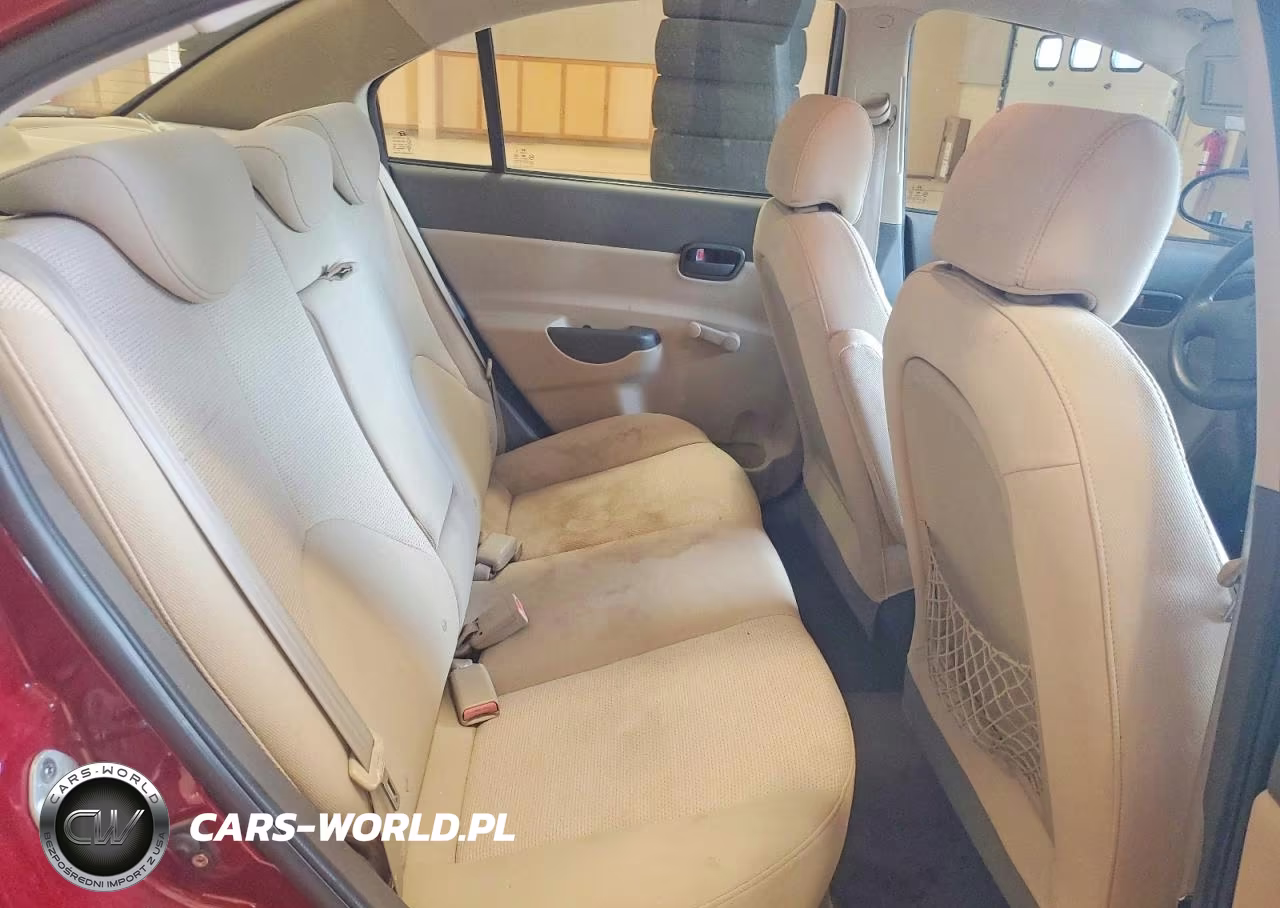 2009 Hyundai Accent Gls VIN:KMHCN46C19U320307 - 10
