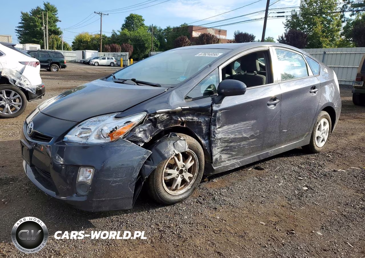 2011 Toyota Prius Three VIN:JTDKN3DU3B0265927 - 1