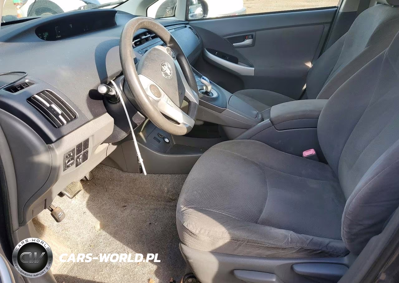 2011 Toyota Prius Three VIN:JTDKN3DU3B0265927 - 7